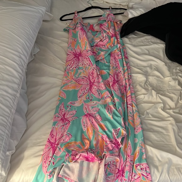 Lilly Pulitzer Fontaine Wrap Dress Surf Blue Bonita Blooms Large used one time. - Picture 4 of 6